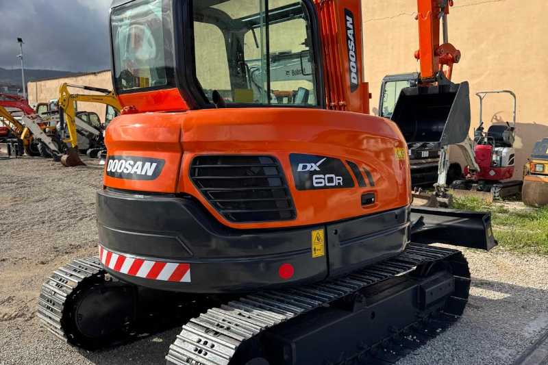 OmecoHub - Immagine DOOSAN DX60R